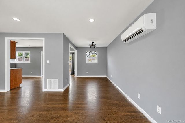3010 Sipp Avenue, Medford, NY 11763