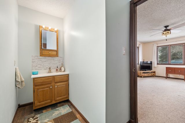 3906 LEOMINSTER Avenue, Joliet, IL 60431