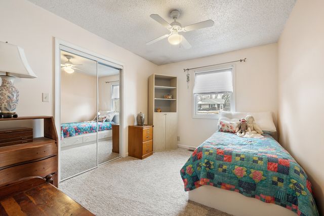 3906 LEOMINSTER Avenue, Joliet, IL 60431