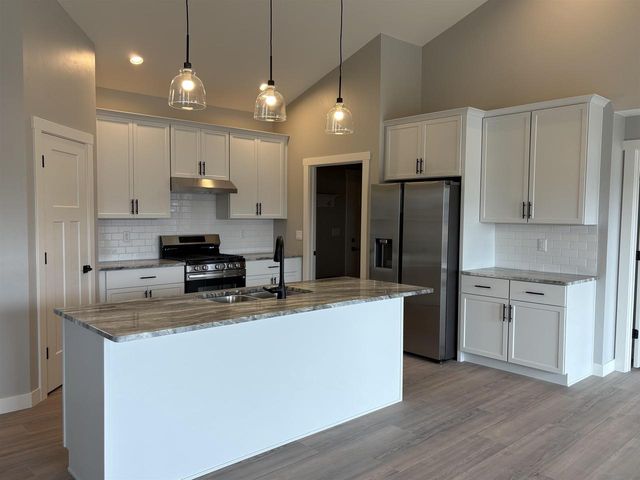 N9246 HOMESTEAD LANE, Appleton, WI 54915