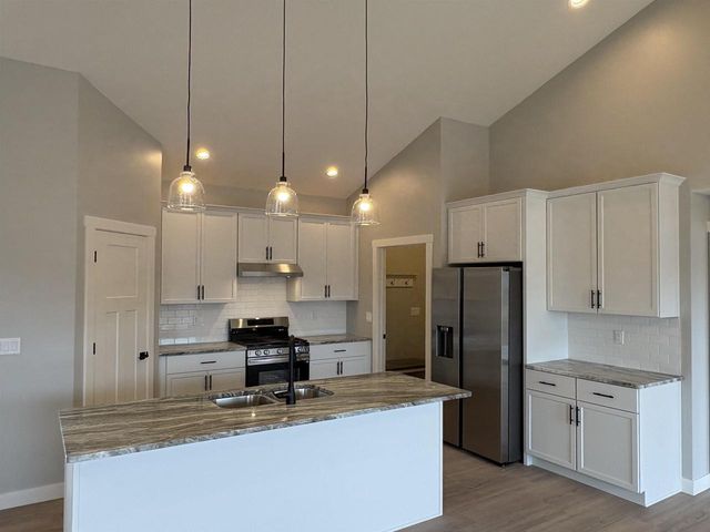 N9246 HOMESTEAD LANE, Appleton, WI 54915