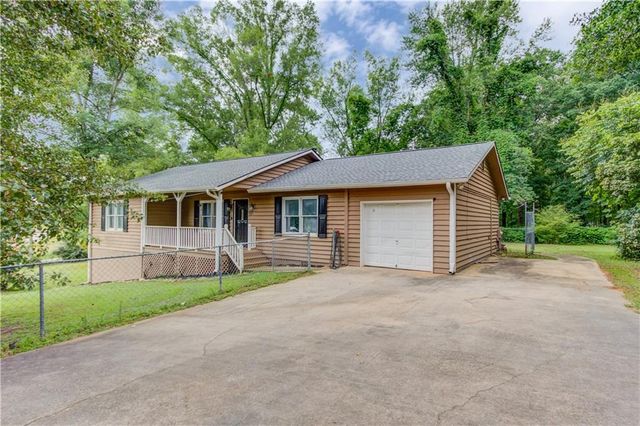 3305 Ladd Drive, Gainesville, GA 30506
