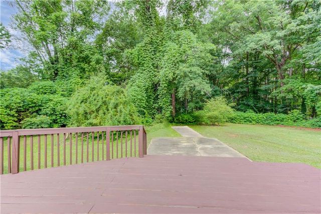 3305 Ladd Drive, Gainesville, GA 30506