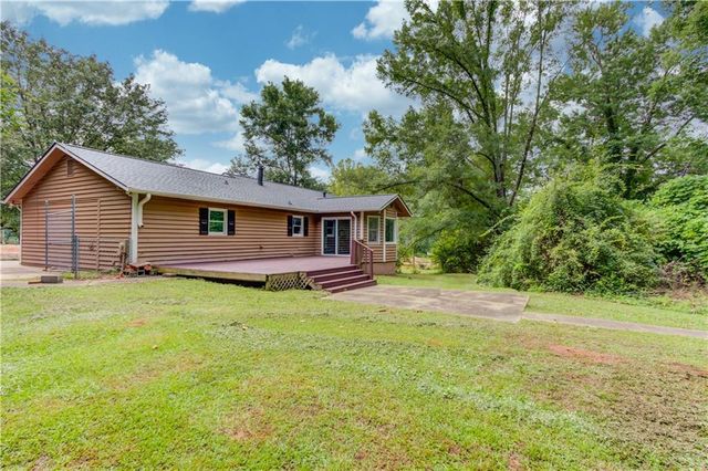 3305 Ladd Drive, Gainesville, GA 30506