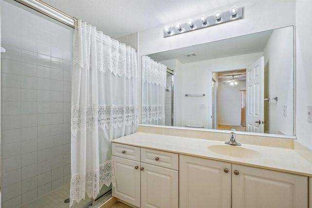 2803 Sarento Place 110, Palm Beach Gardens, FL 33410