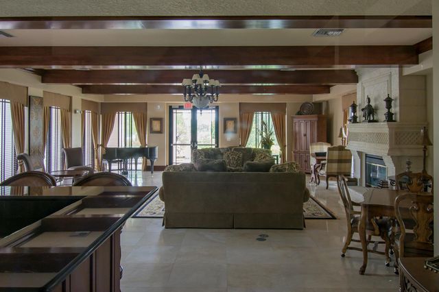 2803 Sarento Place 110, Palm Beach Gardens, FL 33410