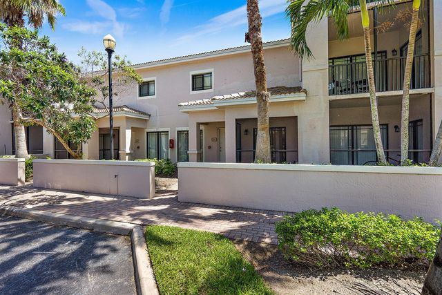 2803 Sarento Place 110, Palm Beach Gardens, FL 33410
