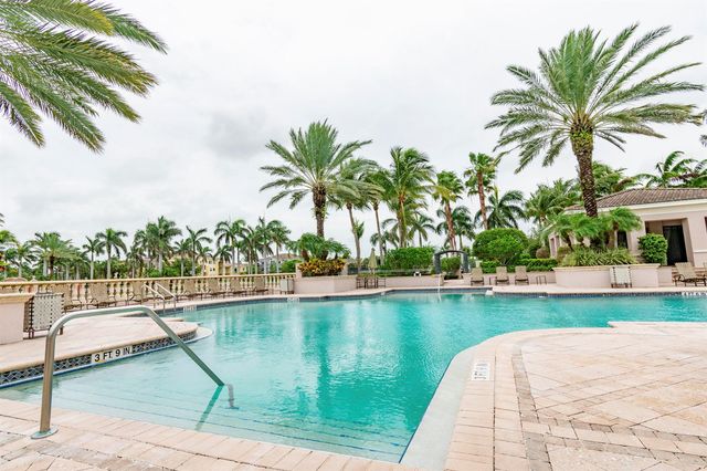 2803 Sarento Place 110, Palm Beach Gardens, FL 33410
