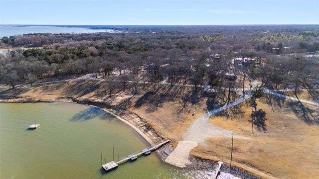 309 Cedar Point Circle, Gordonville, TX 76245