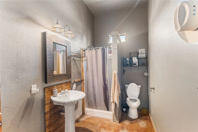 309 Cedar Point Circle, Gordonville, TX 76245