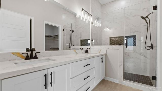 3907 Crimson Street, Mission, TX 78574