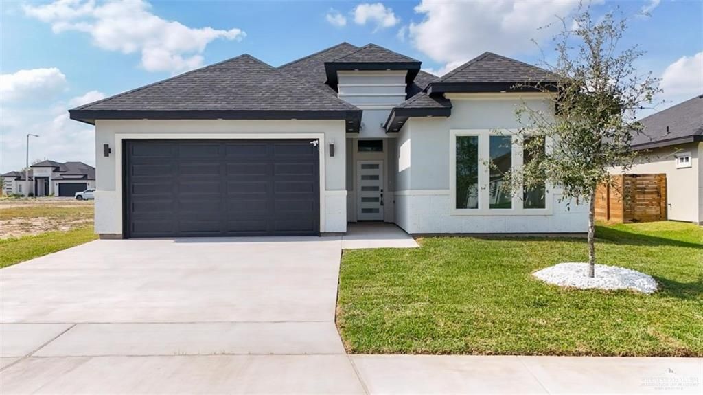 3907 Crimson Street, Mission, TX 78574