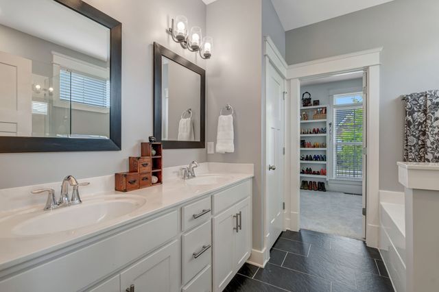 607 Beamon Dr, Franklin, TN 37064