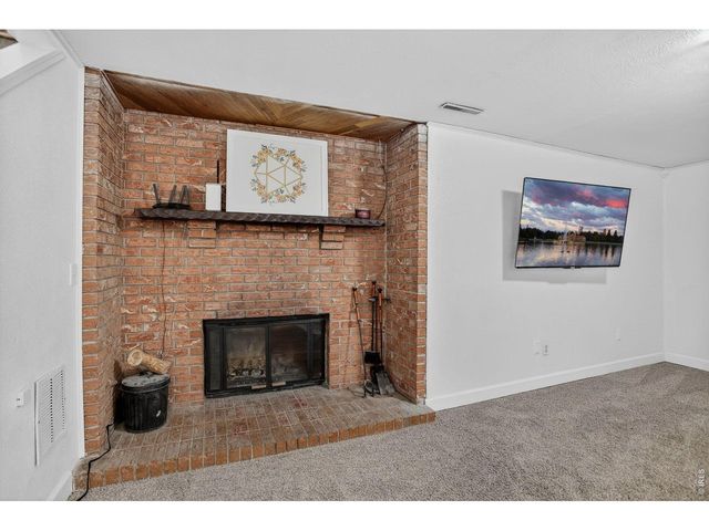 1027 Cottonwood Dr, Windsor, CO 80550