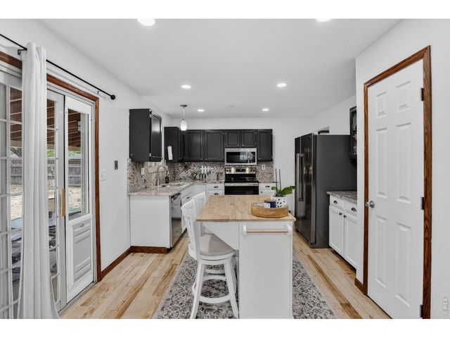 1027 Cottonwood Dr, Windsor, CO 80550