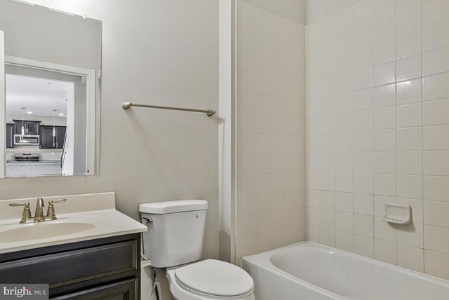 11353 FLAG CT, White Plains, MD 20695