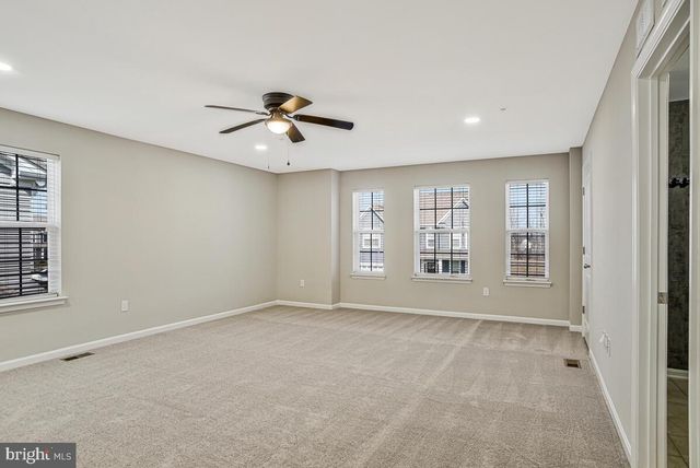 11353 FLAG CT, White Plains, MD 20695