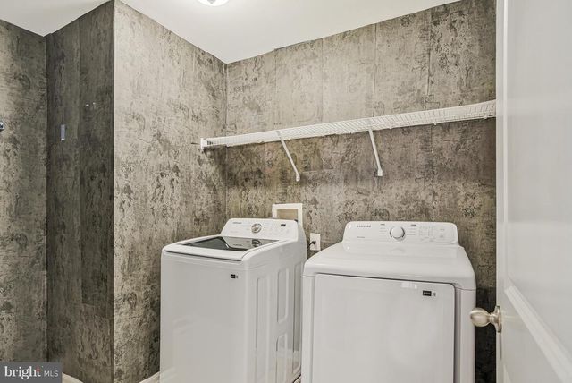 11353 FLAG CT, White Plains, MD 20695