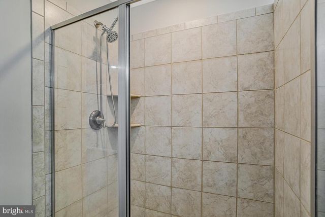 11353 FLAG CT, White Plains, MD 20695