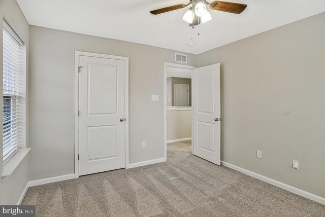 11353 FLAG CT, White Plains, MD 20695