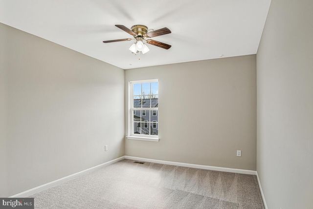 11353 FLAG CT, White Plains, MD 20695