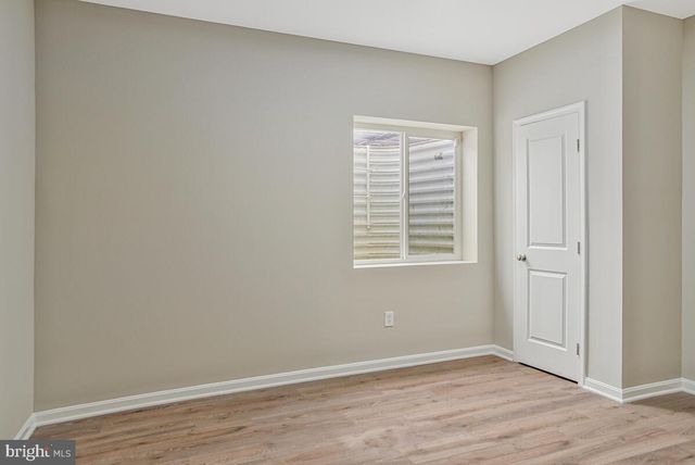 11353 FLAG CT, White Plains, MD 20695