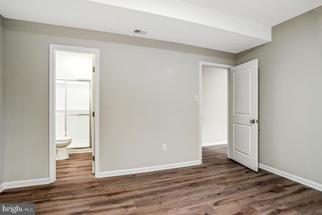 11353 FLAG CT, White Plains, MD 20695