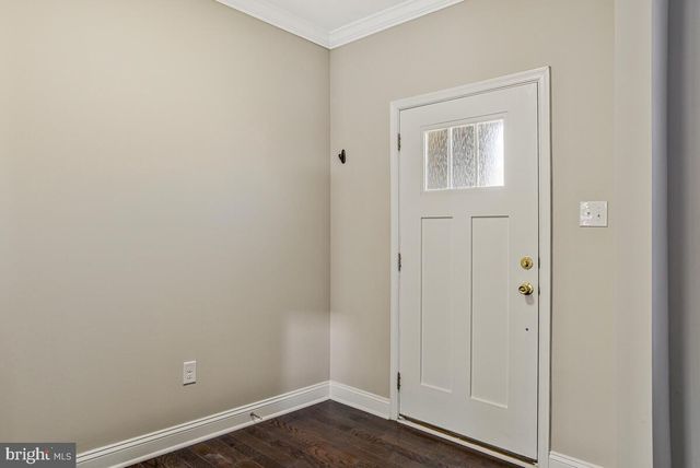 11353 FLAG CT, White Plains, MD 20695