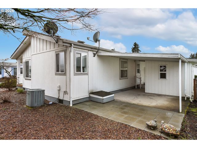 3700 BABCOCK Ln 106, Eugene, OR 97401