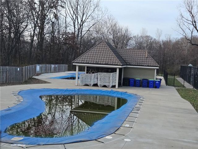 13804 W 55th Terrace, Shawnee, KS 66216