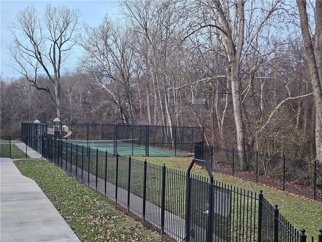 13804 W 55th Terrace, Shawnee, KS 66216