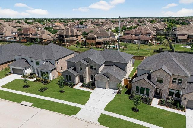 1677 Birch Lake Bend, Friendswood, TX 77546