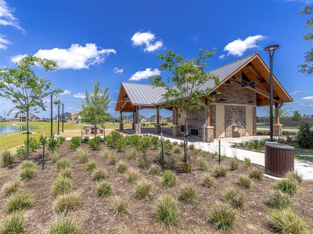 1677 Birch Lake Bend, Friendswood, TX 77546
