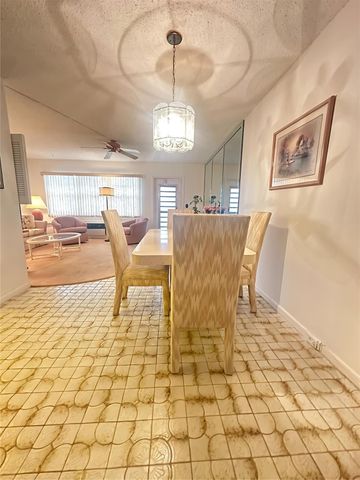 163 Markham H 163, Deerfield Beach, FL 33442