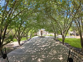 3 Woodlawn NE Drive, Marietta, GA 30067