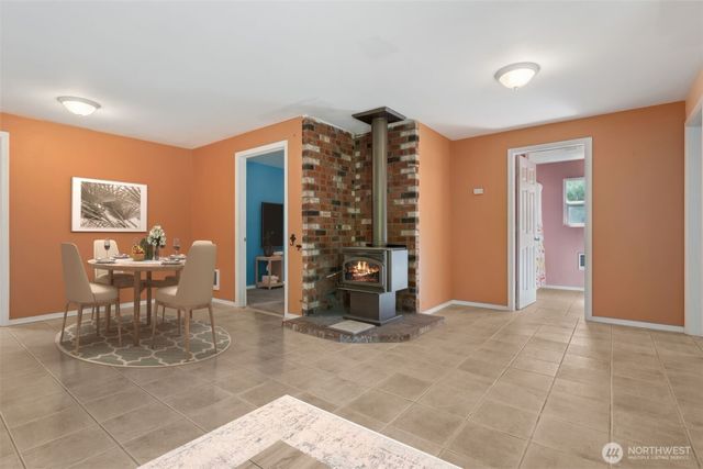 5230 Puget Road NE, Olympia, WA 98516