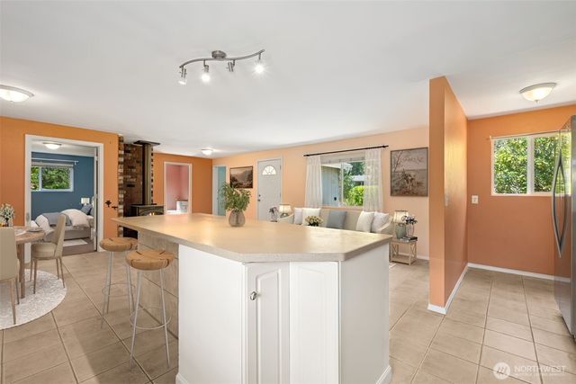 5230 Puget Road NE, Olympia, WA 98516