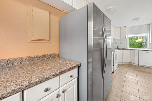 5230 Puget Road NE, Olympia, WA 98516