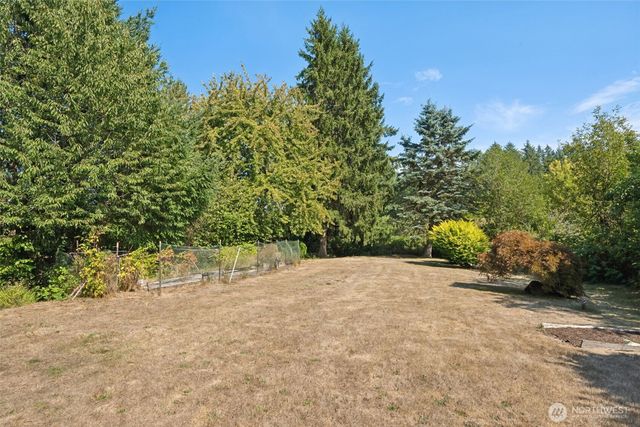 5230 Puget Road NE, Olympia, WA 98516