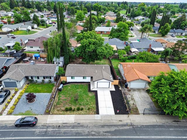 6330 Valley Hi Dr, Sacramento, CA 95823