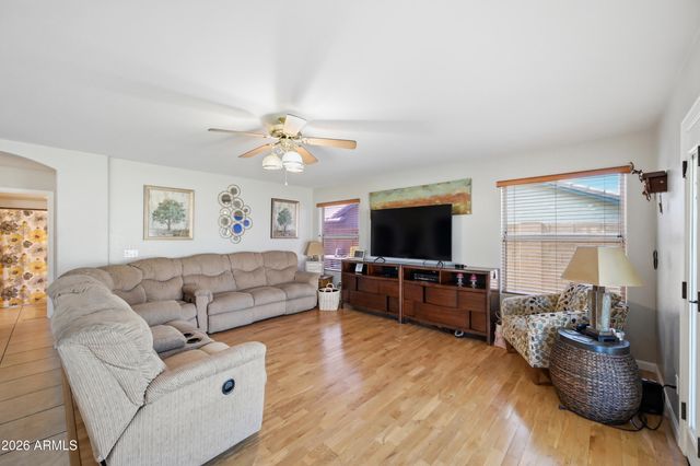 8310 W PERSHING Avenue, Peoria, AZ 85381