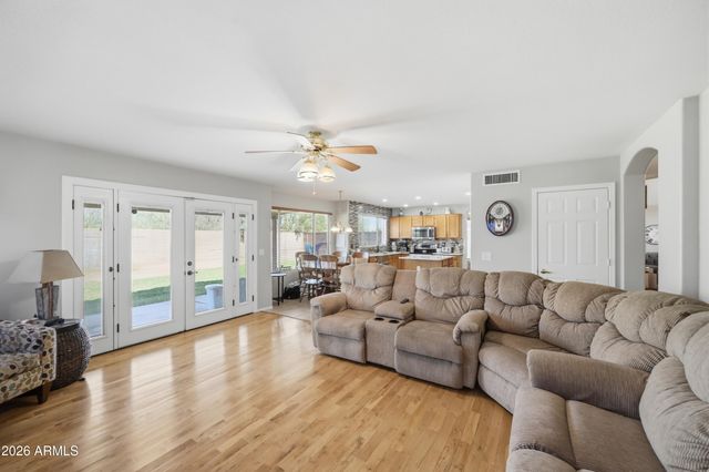 8310 W PERSHING Avenue, Peoria, AZ 85381