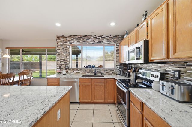 8310 W PERSHING Avenue, Peoria, AZ 85381