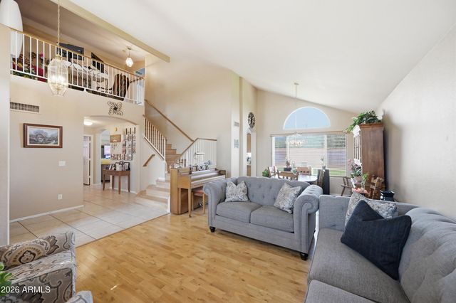 8310 W PERSHING Avenue, Peoria, AZ 85381