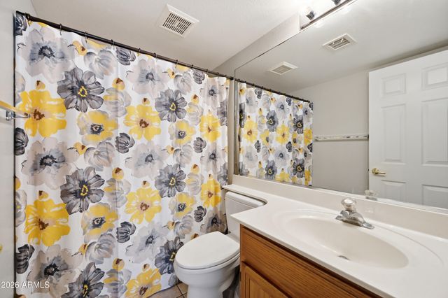 8310 W PERSHING Avenue, Peoria, AZ 85381