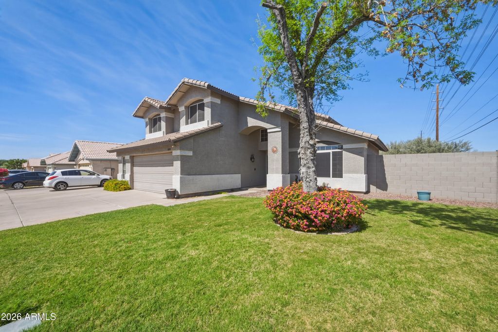 8310 W PERSHING Avenue, Peoria, AZ 85381