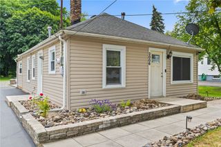 2006 New Street, Ontario, NY 14519