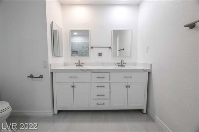 2560 Palmera Circle, Las Vegas, NV 89121