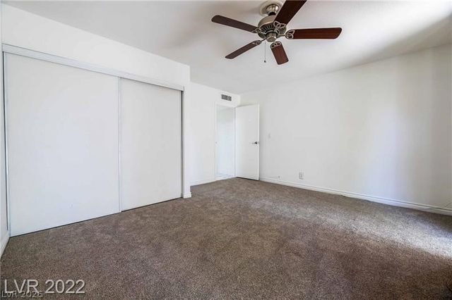 2560 Palmera Circle, Las Vegas, NV 89121