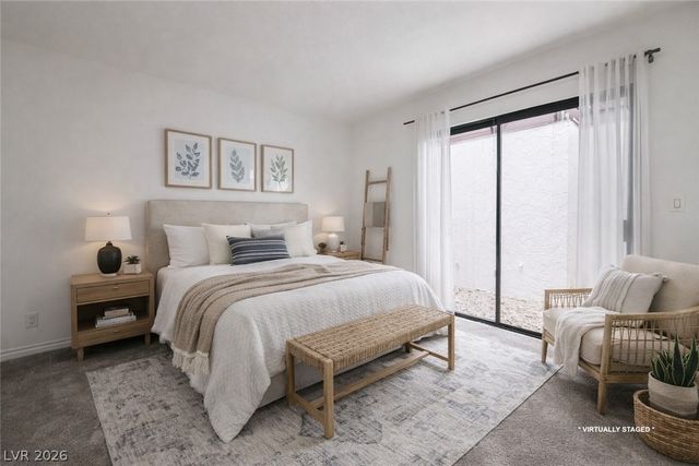 2560 Palmera Circle, Las Vegas, NV 89121